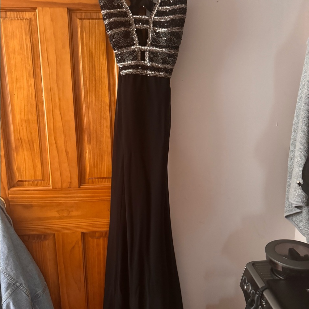 Adrianna Papell Black and Silver Maxi Dress